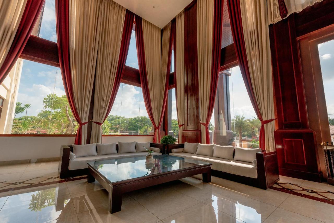 36แมเนอร์ อินเตอร์เนชั่นแนล สปอร์ต โฮเต็ล Hotel เวียงจันทน์ ภายนอก รูปภาพ