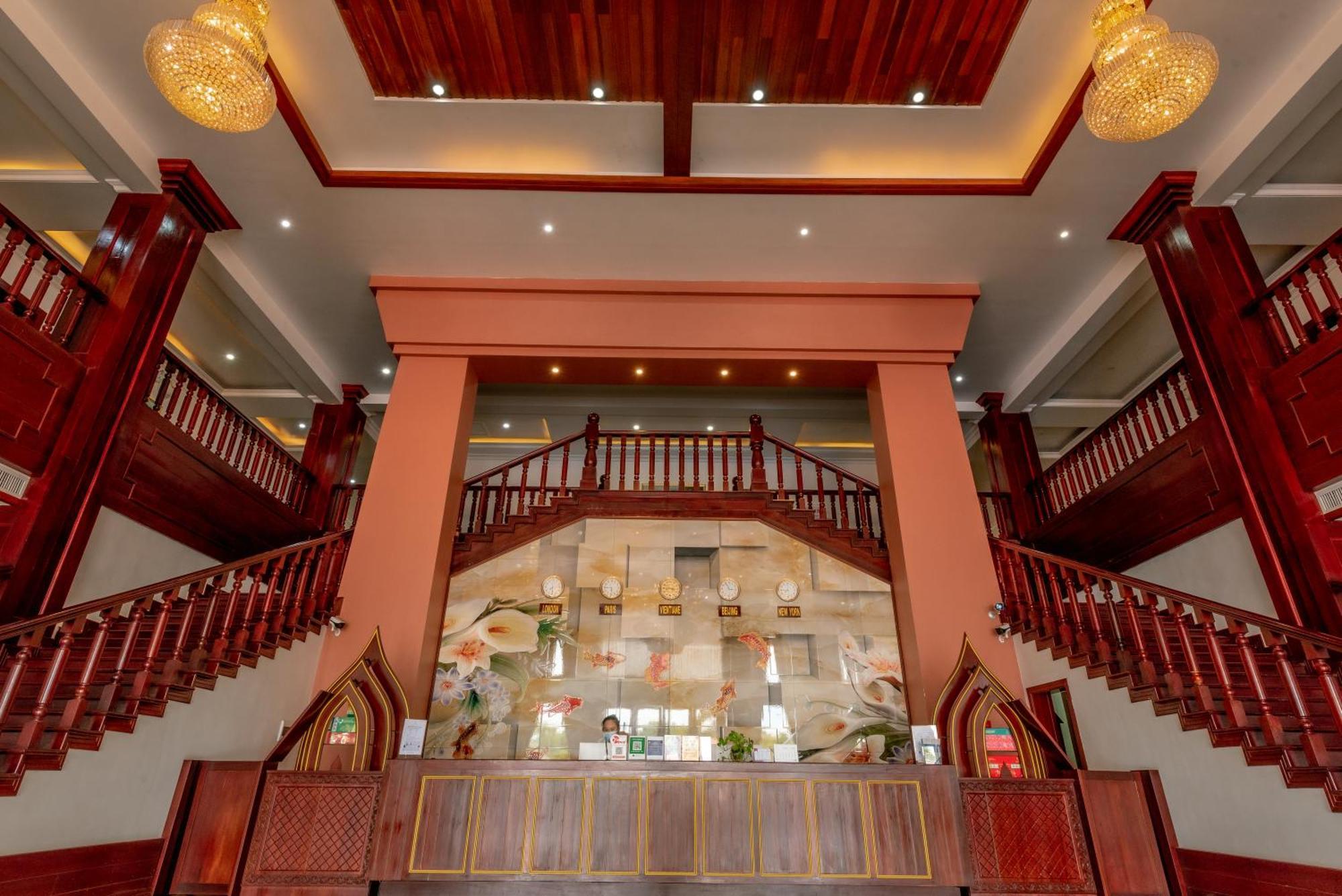 36แมเนอร์ อินเตอร์เนชั่นแนล สปอร์ต โฮเต็ล Hotel เวียงจันทน์ ภายนอก รูปภาพ